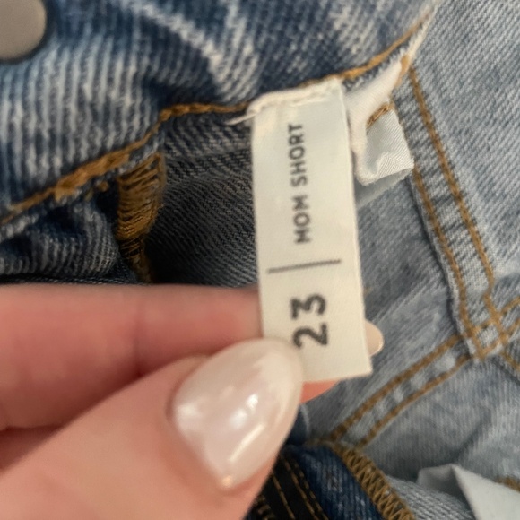 23" Waist Ripped Pacsun Jean Shorts - Picture 2 of 3